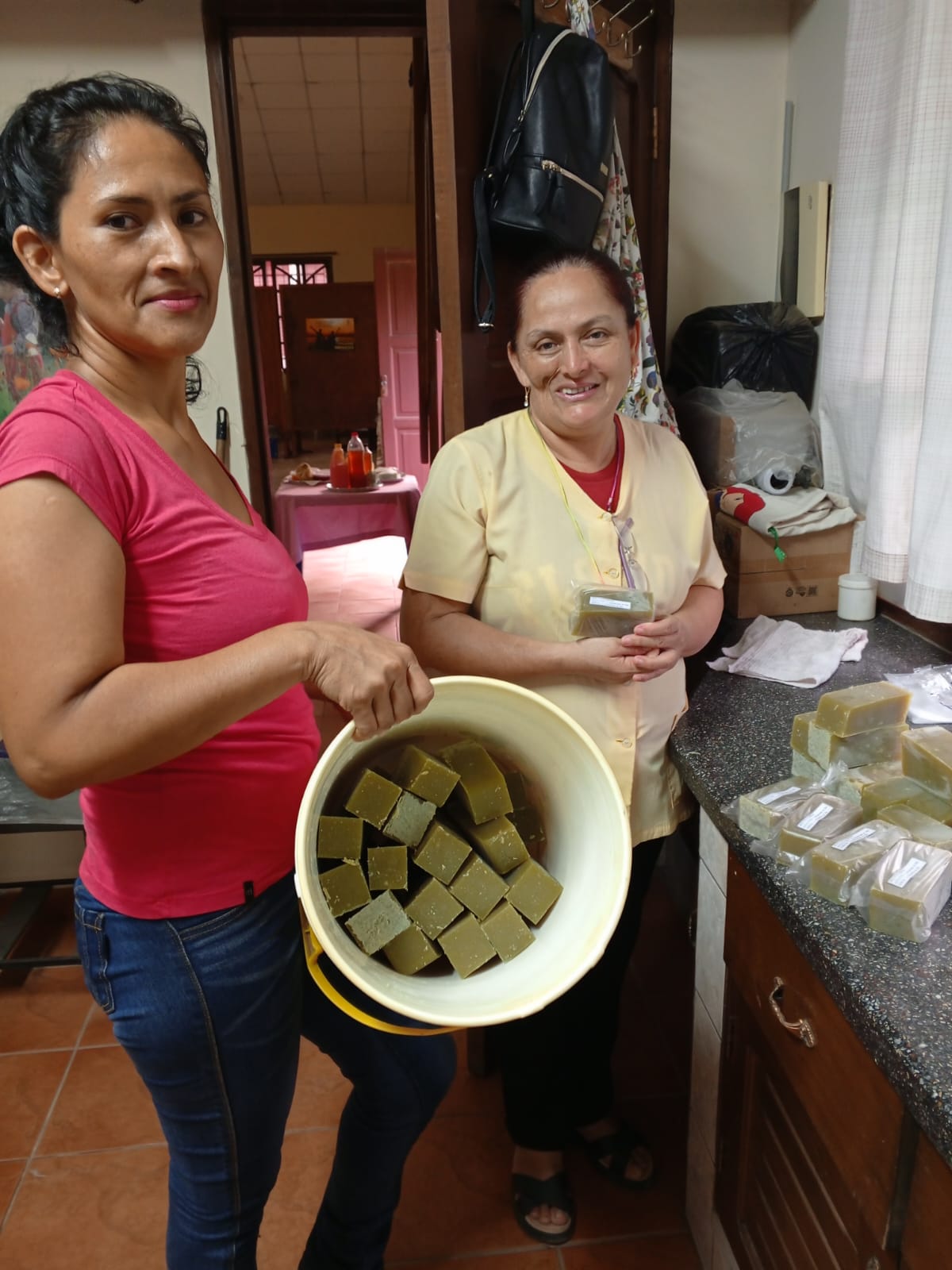 Produção de sabão — leigos ICM — Bolívia