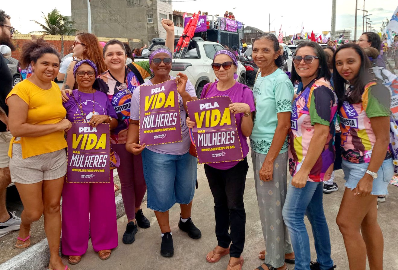 Grupo de artesanato comunitário — Brasil
